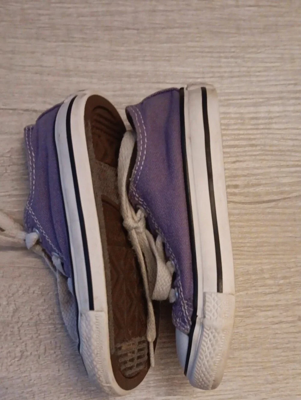 Converse Chuck Taylors Purple Canvas Low-Top Sneakers Toddler Size 7